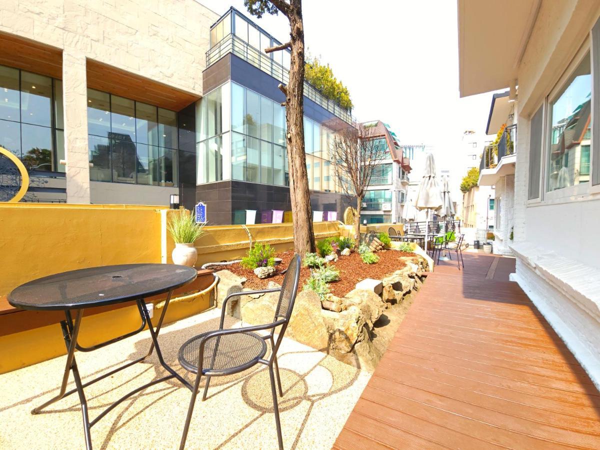 Oyo Myeongdong 5 Lodge Szöul Kültér fotó
