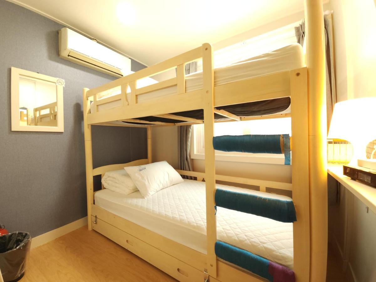 Oyo Myeongdong 5 Lodge Szöul Kültér fotó
