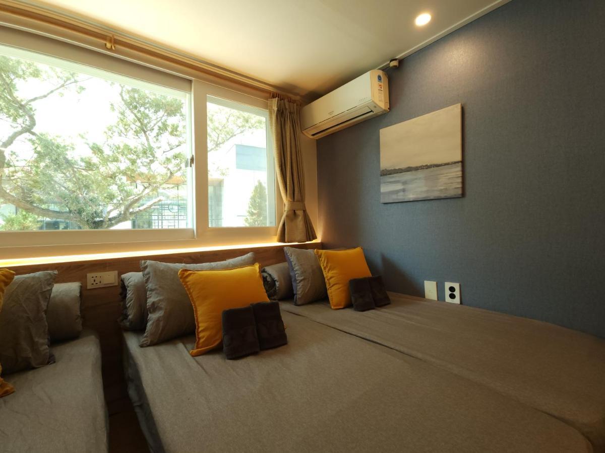 Oyo Myeongdong 5 Lodge Szöul Kültér fotó