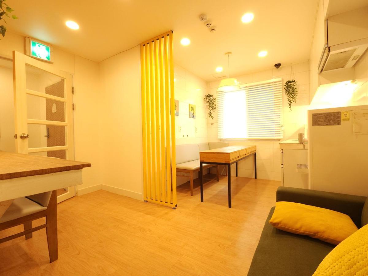 Oyo Myeongdong 5 Lodge Szöul Kültér fotó