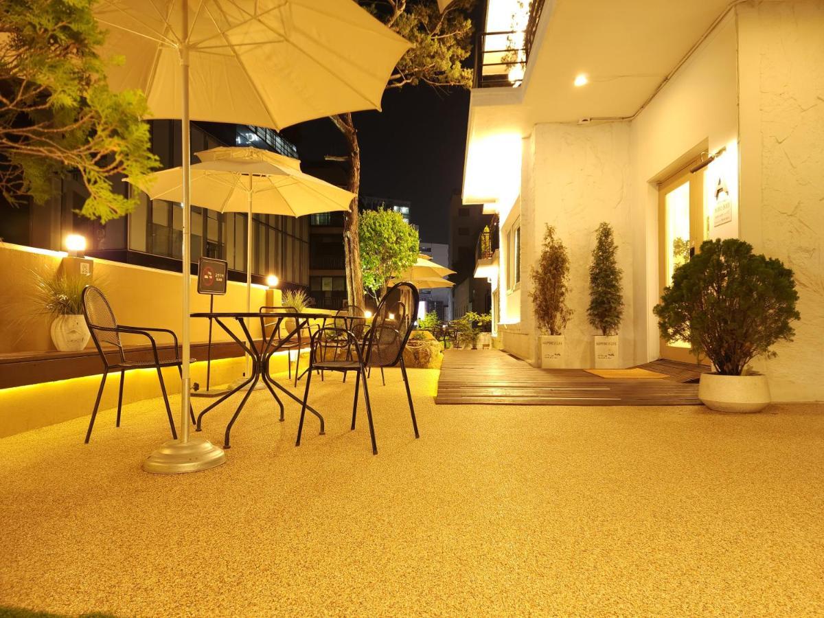 Oyo Myeongdong 5 Lodge Szöul Kültér fotó