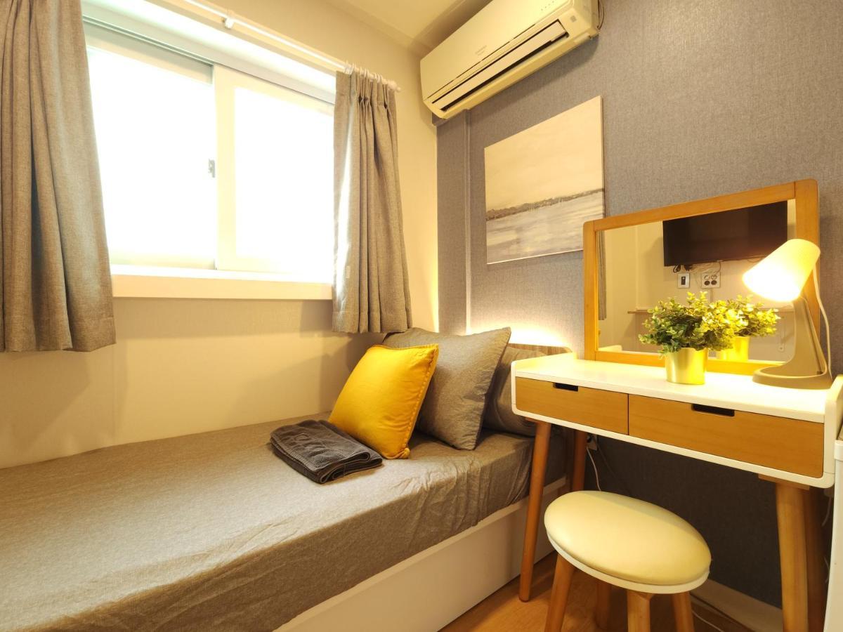 Oyo Myeongdong 5 Lodge Szöul Kültér fotó